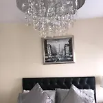 Trinity Four 1-bedroom Apts Centre Apartment *