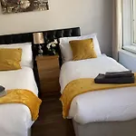 Apartment Trinity Four 1-bedroom Apts Centre *