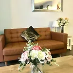 Trinity Four 1-bedroom Apts Centre Apartment