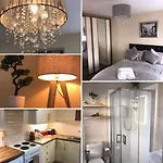 Apartment Trinity Four 1-bedroom Apts Centre *