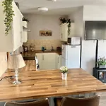 Apartment Trinity Four 1-bedroom Apts Centre *
