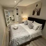 Trinity Four 1-bedroom Apts Centre Apartment