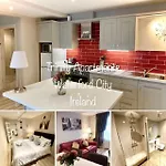 Trinity Four 1-bedroom Apts Centre * Waterford