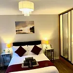 Trinity Four 1-bedroom Apts Centre * Waterford