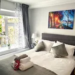 Apartment Trinity Four 1-bedroom Apts Centre Waterford