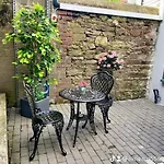 Trinity Four 1-bedroom Apts Centre