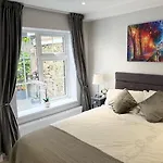 Trinity Four 1-bedroom Apts Centre Waterford