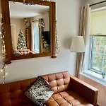 Apartment Trinity Four 1-bedroom Apts Centre