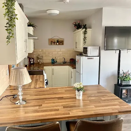 Daire Trinity Four 1-bedroom Apts Centre *