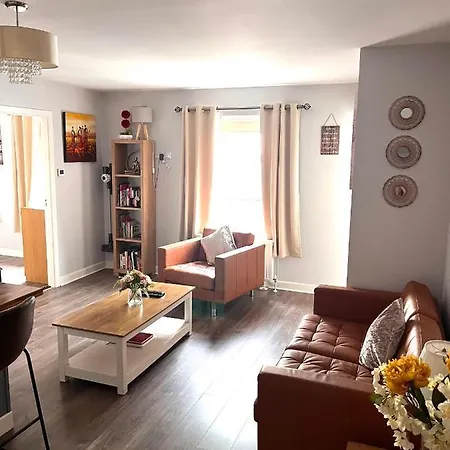 Trinity Four 1-bedroom Apts Centre * 沃特福德