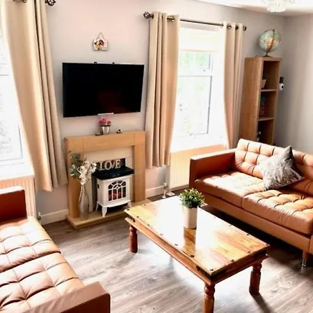 Trinity Four 1-bedroom Apts Centre *