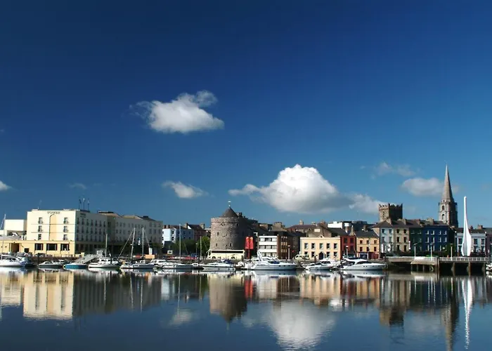 Trinity Four 1-bedroom Apts Centre