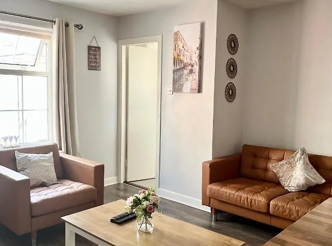 Trinity Four 1-bedroom Apts Centre *