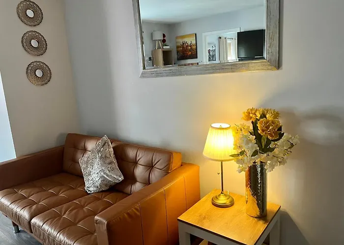 Trinity Four 1-bedroom Apts Centre Apartment