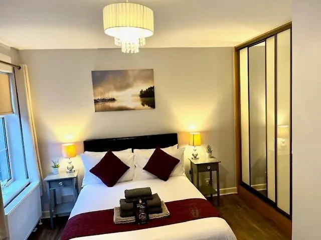 Trinity Four 1-bedroom Apts Centre * Waterford